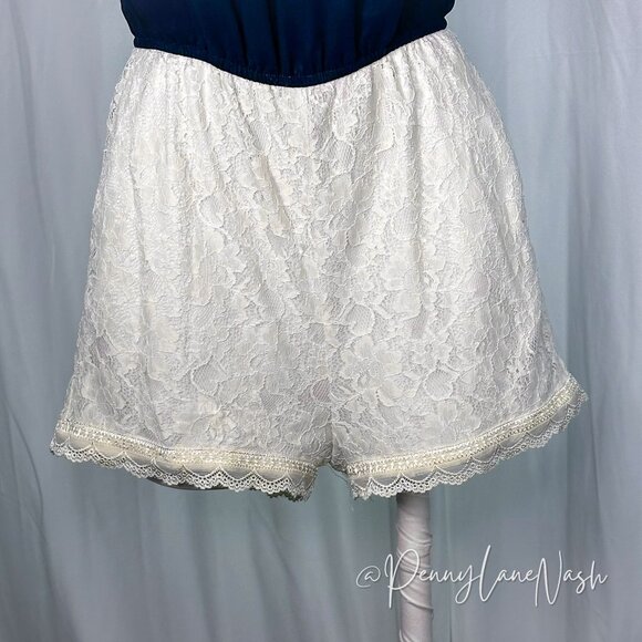 Bebe Colorblock Lace Romper Black & White - Picture 8 of 11